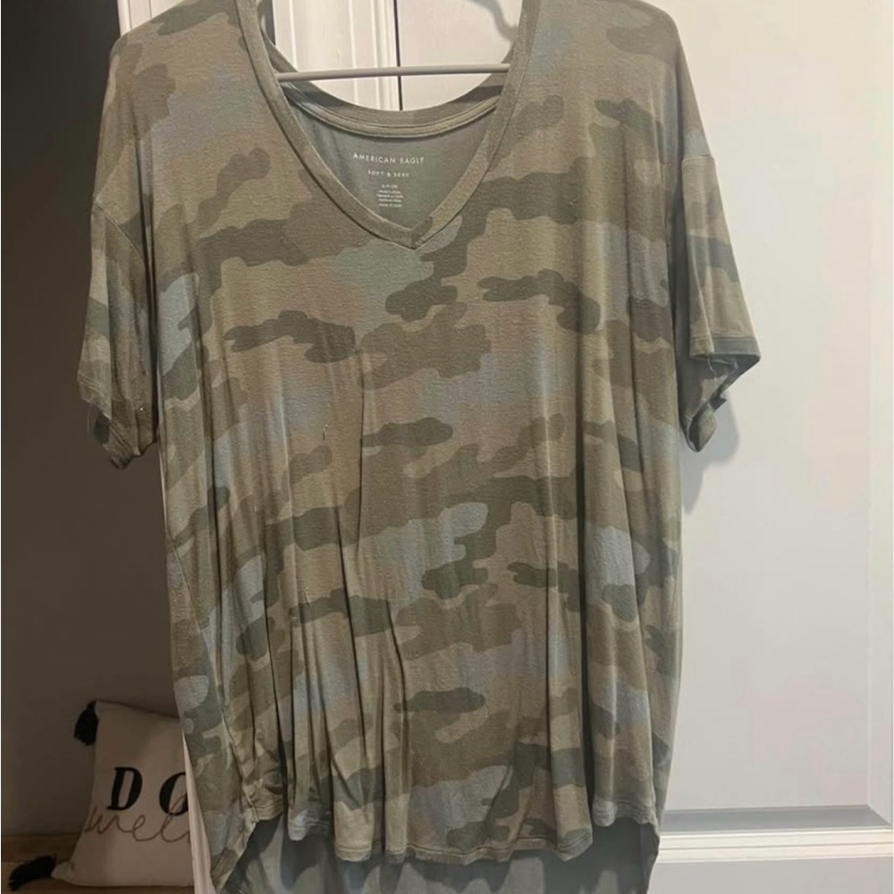 American Eagle Camo V-Neck T-Shirt